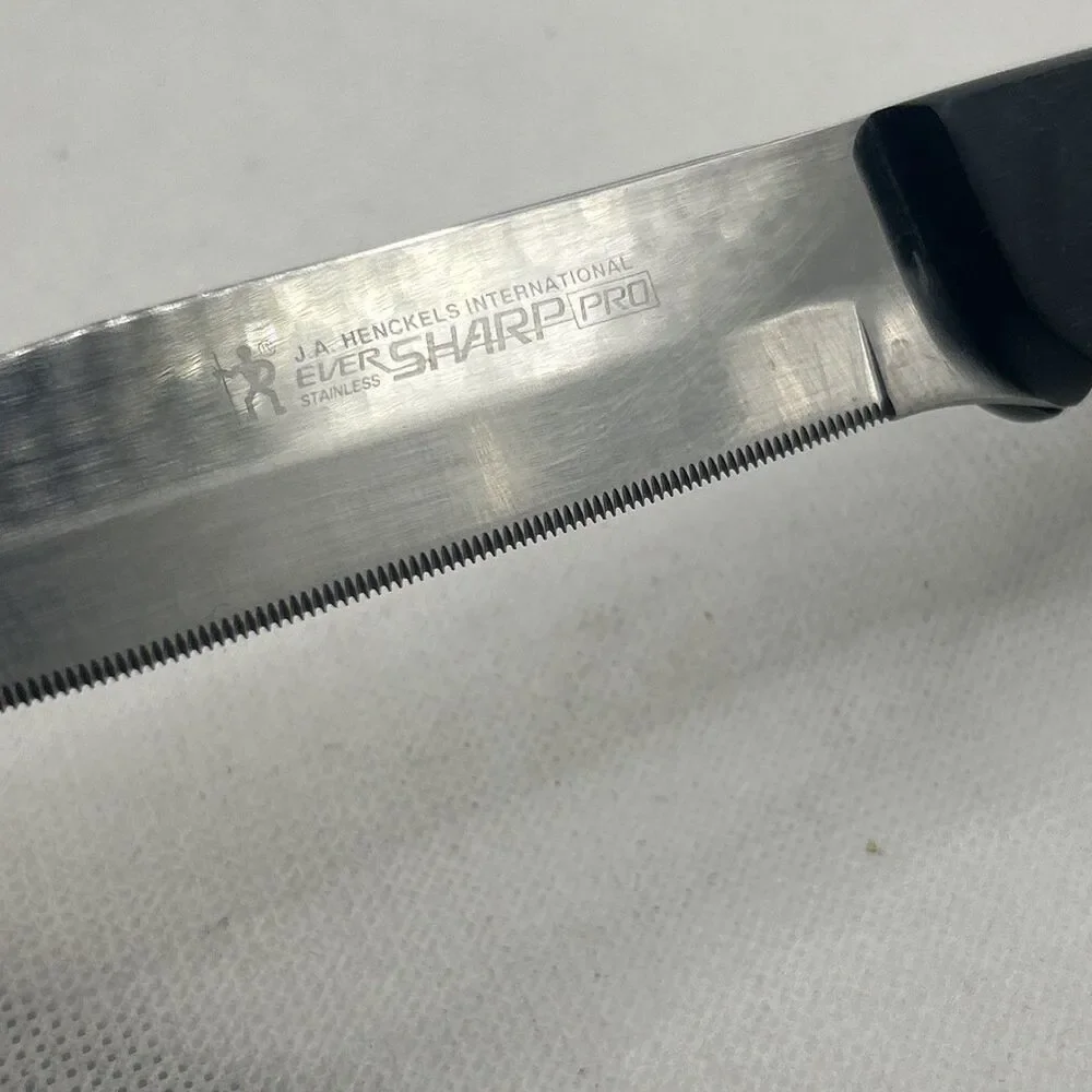 JA Henckels Int Ever Sharp Pro 5” Serrated Blade Boning Knife 31354-140